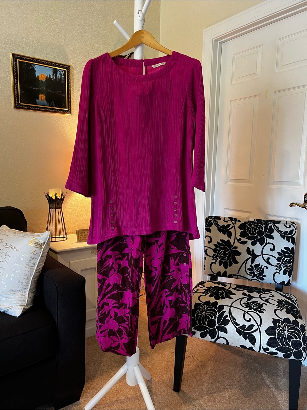 Soft Surroundings Magenta Tunic with Floral Wide-Leg Capris
